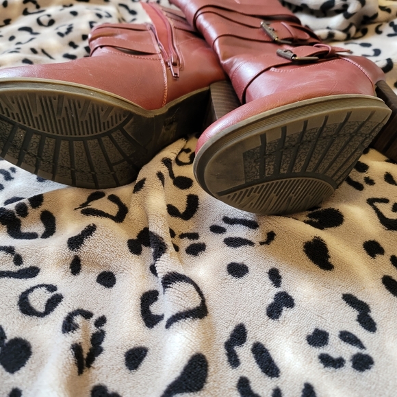 Booties - Picture 3 of 4